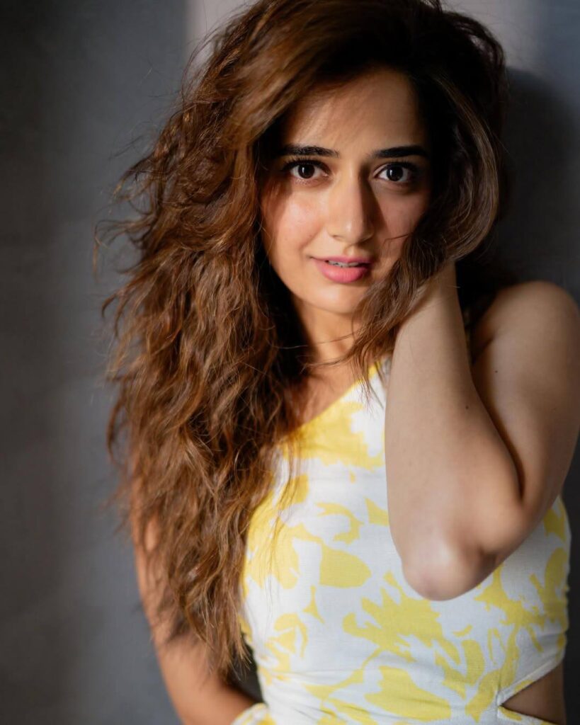 Ashika 6