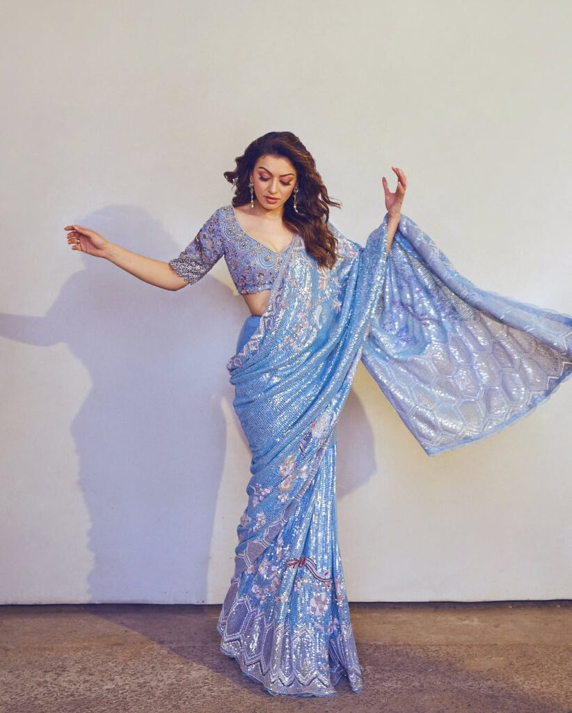 Hansika 6 1