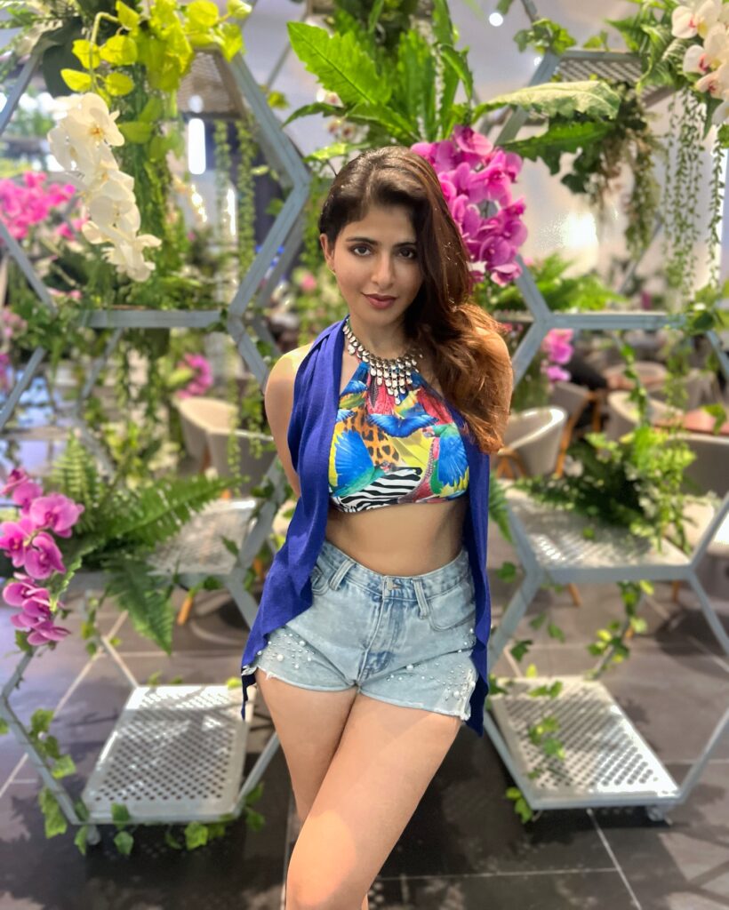Iswarya Menon 2 5