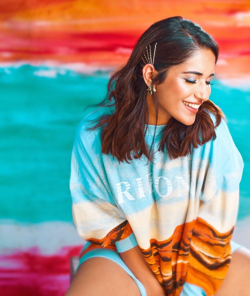 Ruhani Sharma 4