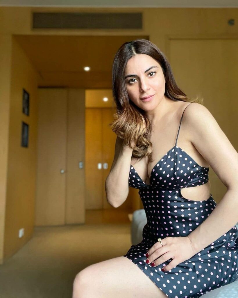 Shraddha Arya 3