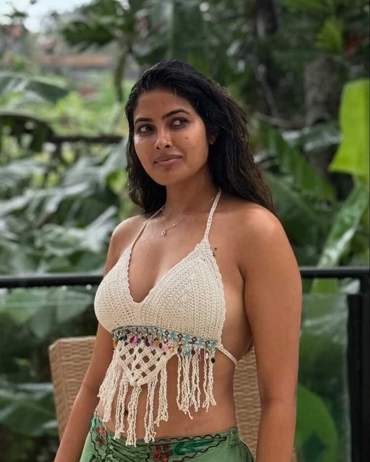 Divi Vadthya