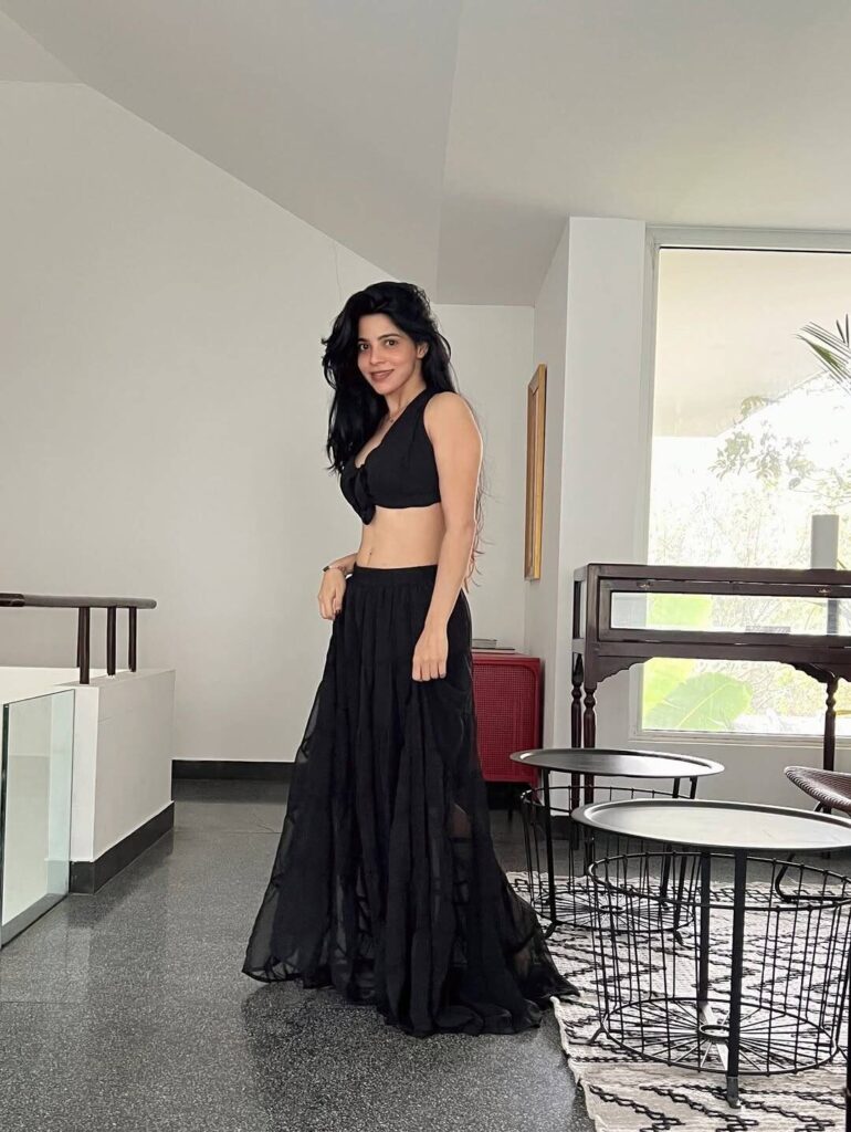 Divya 5