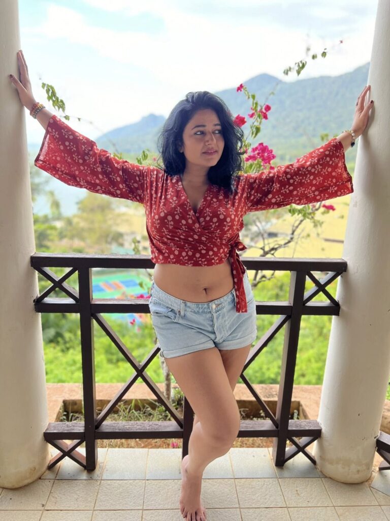 Poonam 6 10