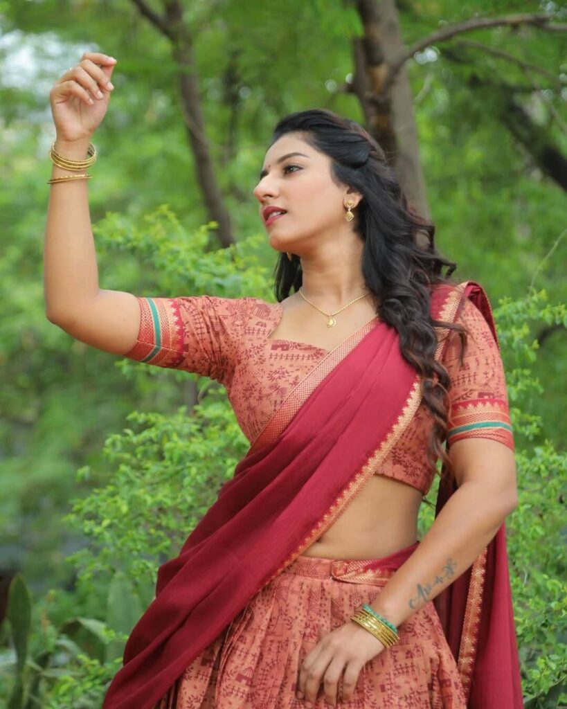 Vishu Priya 4