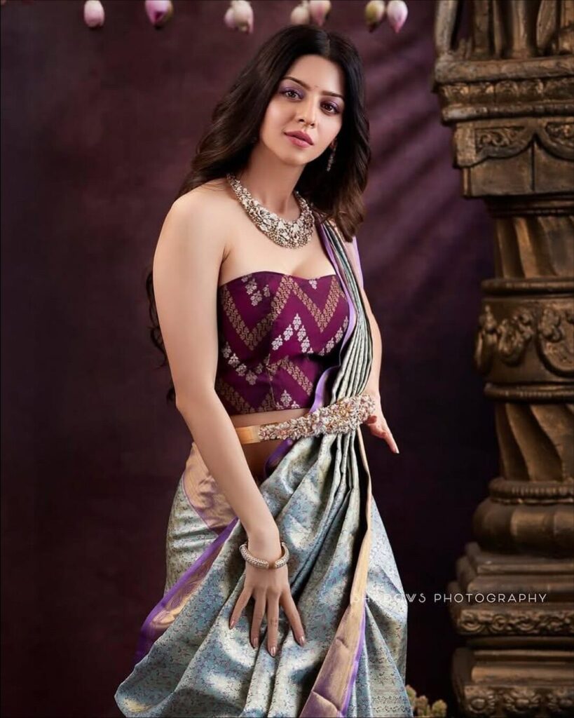 Vedhika 8 1