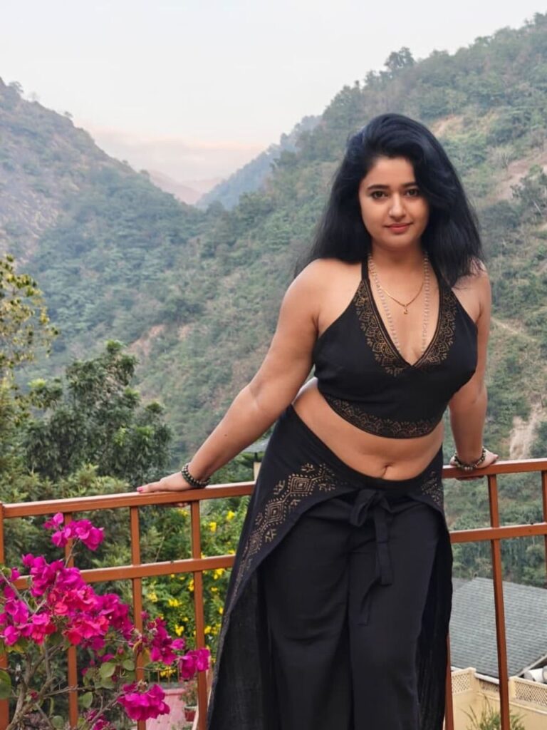 PoonamBajwa 2