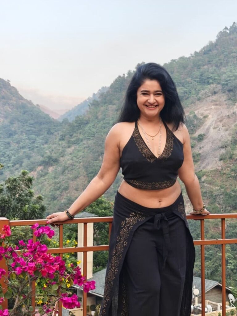 PoonamBajwa 5