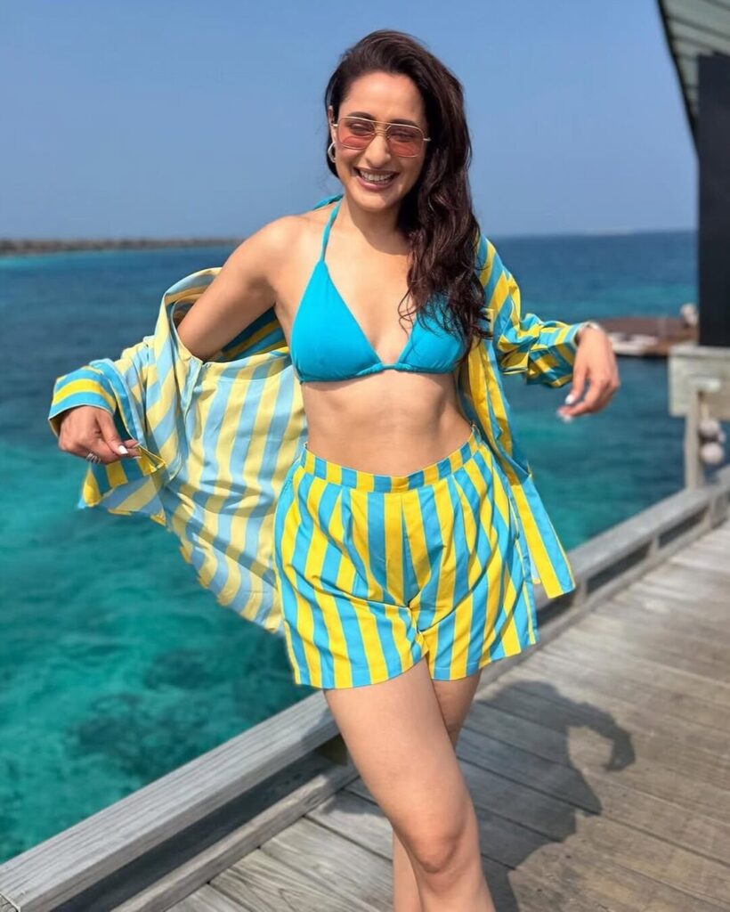 Pragya Jaiswal 6