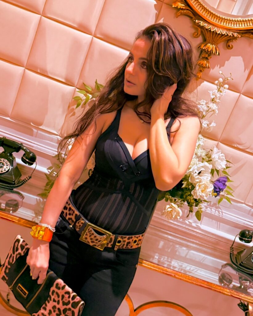 Ameeshaa 7