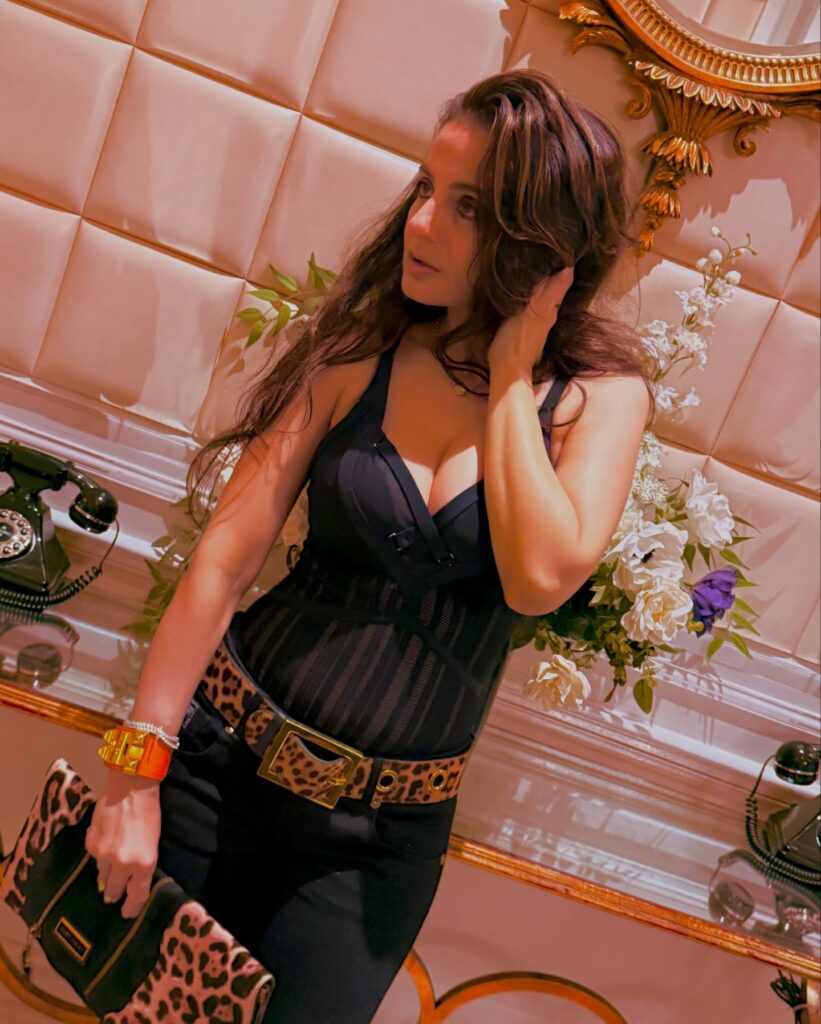Ameeshaa 8