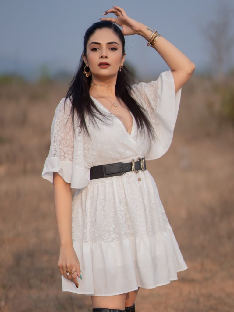Sreemukhi 8 1