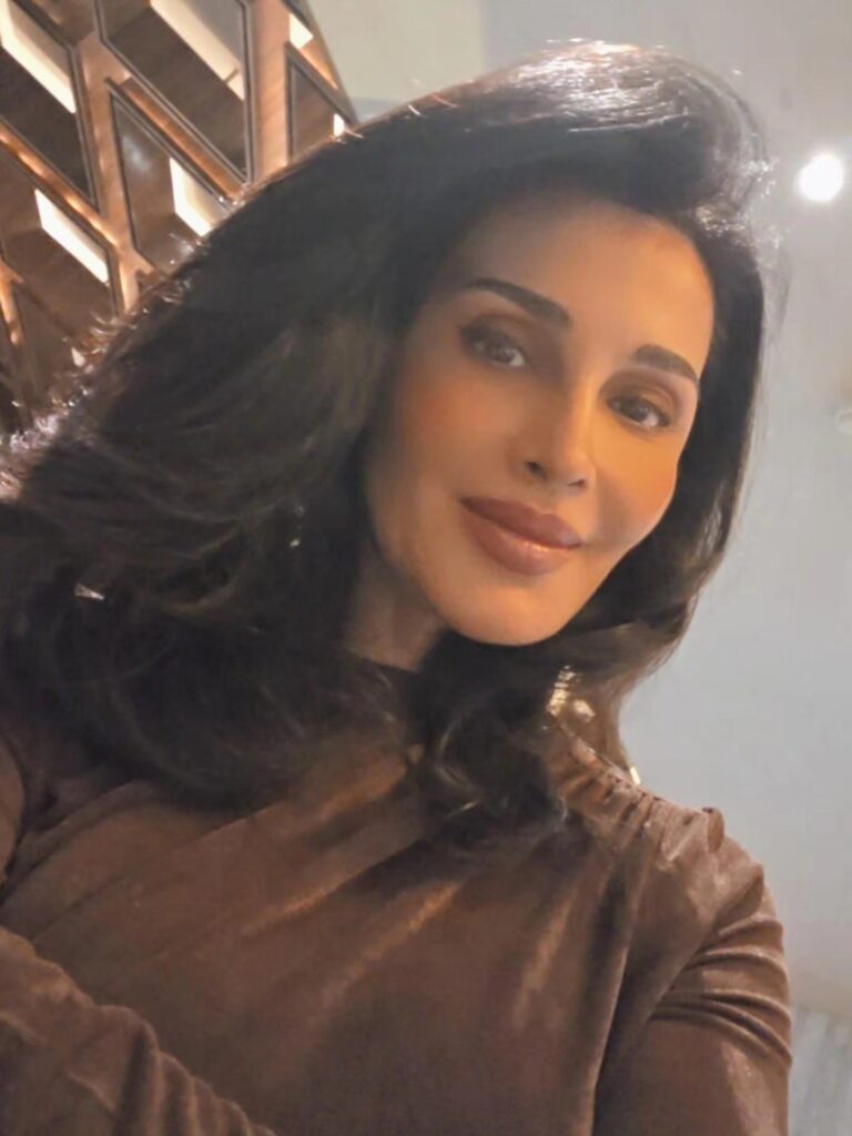 Flora Saini 2