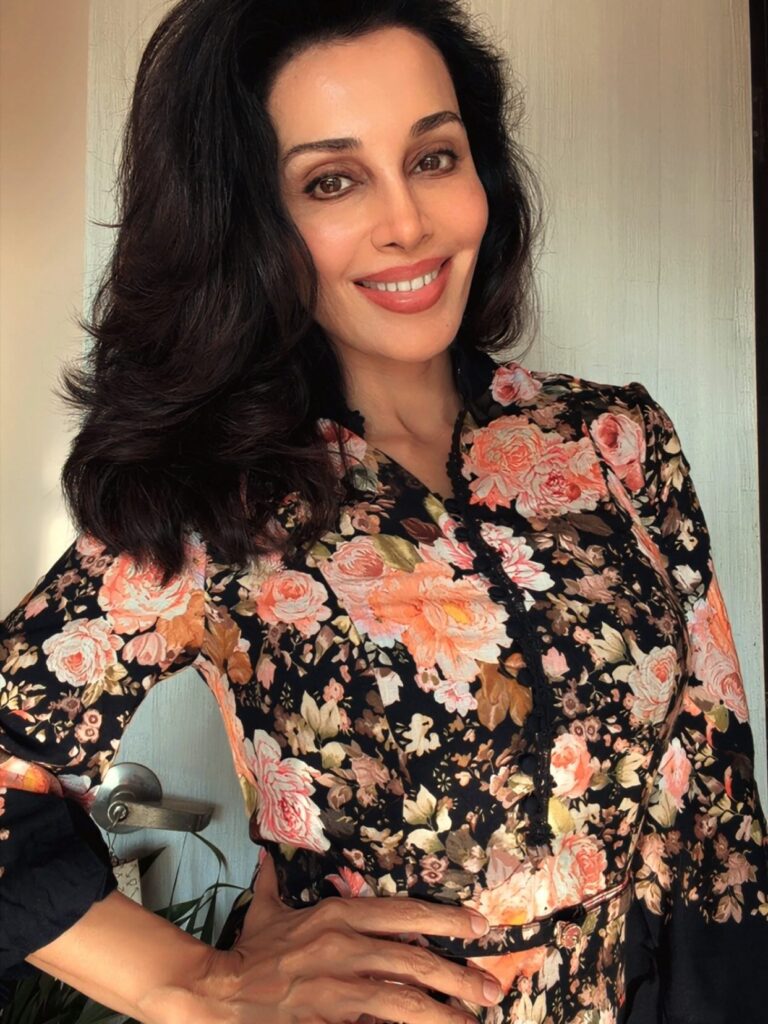 Flora Saini 5 1