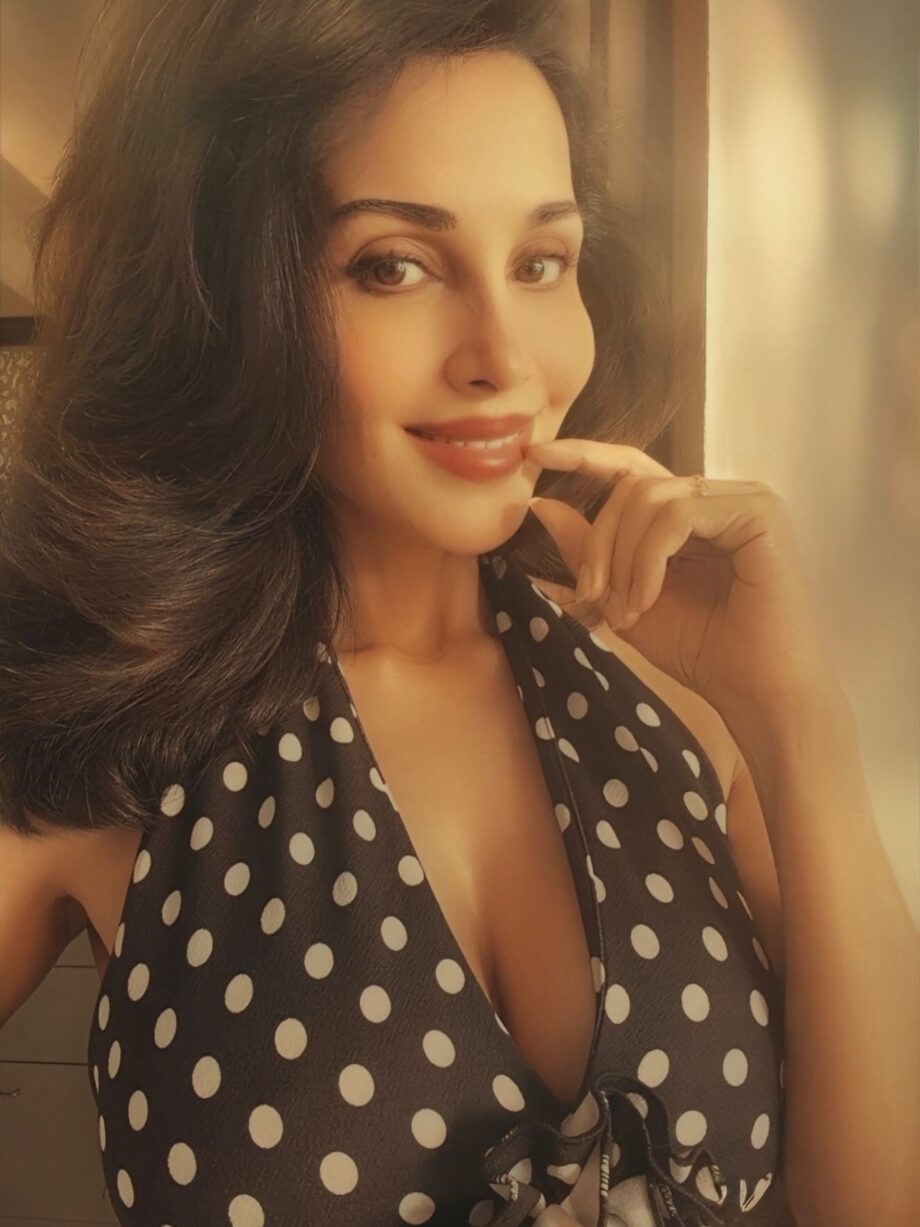 Flora Saini