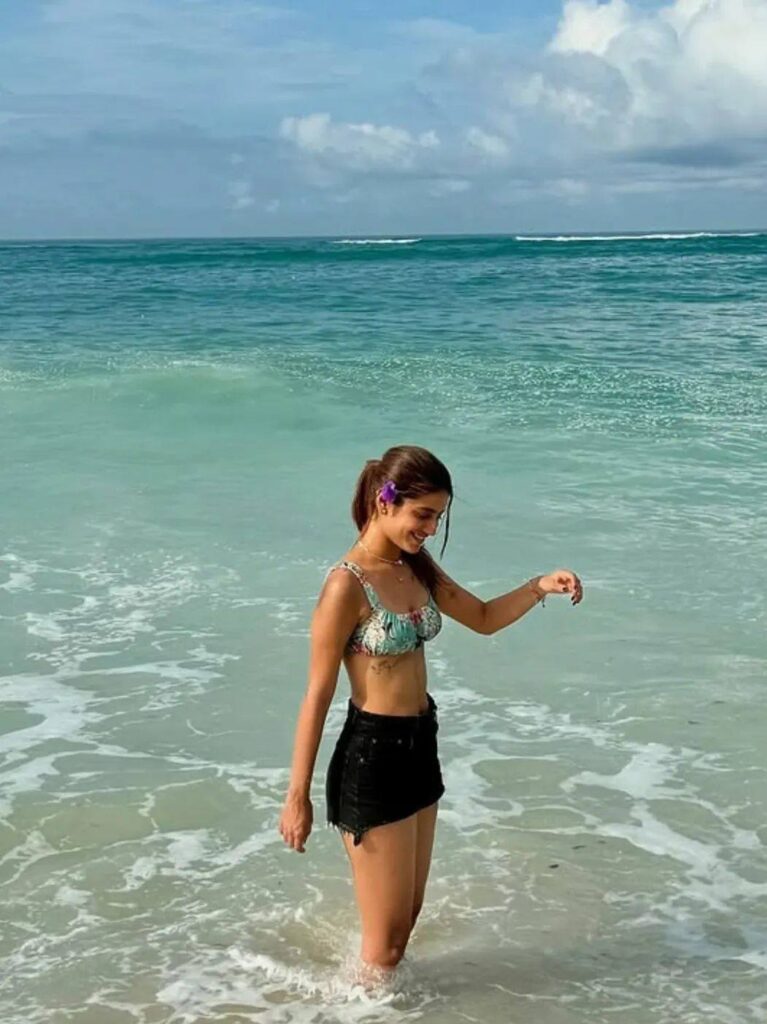 Priya Praksh 6