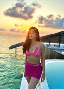 8 Amazing Facts About Janhvi Kapoor's Journey to Success 3 Janhvi 01