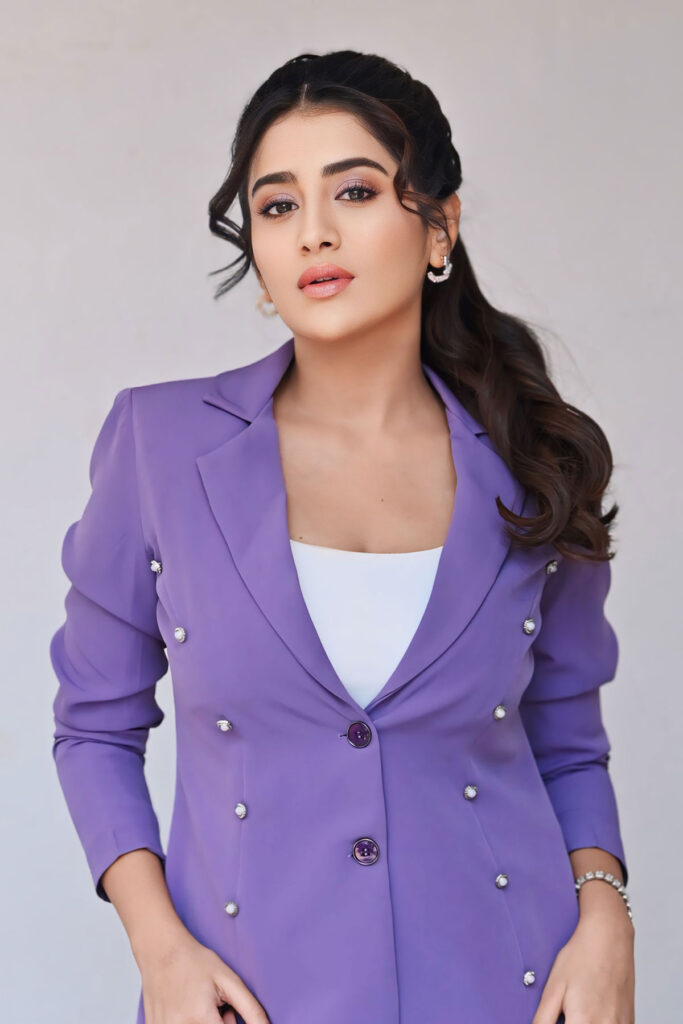 Rashi Singh 5 1