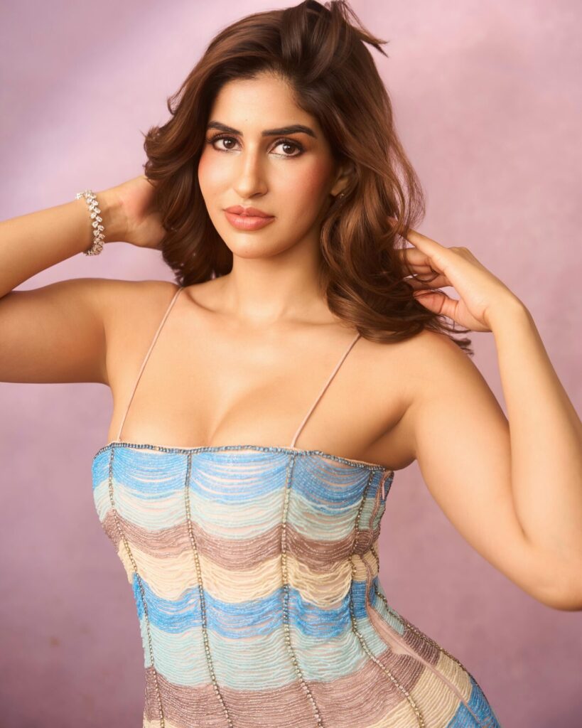 Sakshi 4