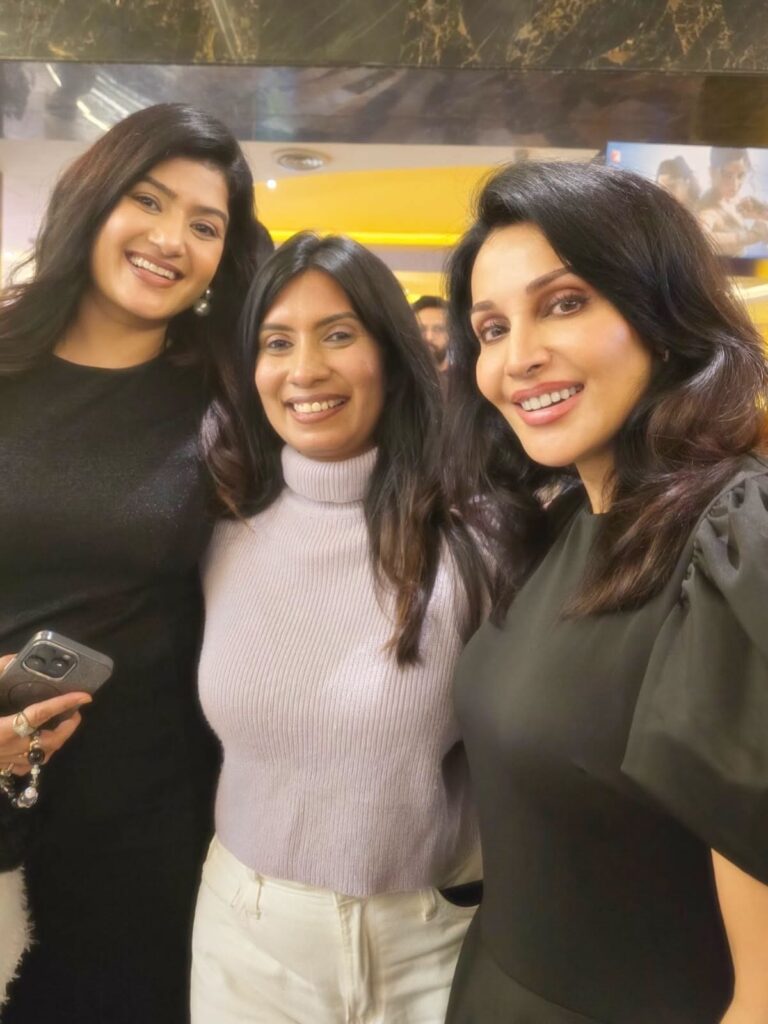 Flora Saini 4