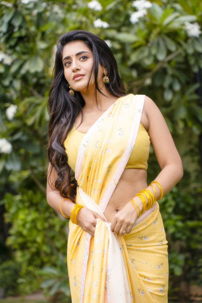 Rashi Singh 1