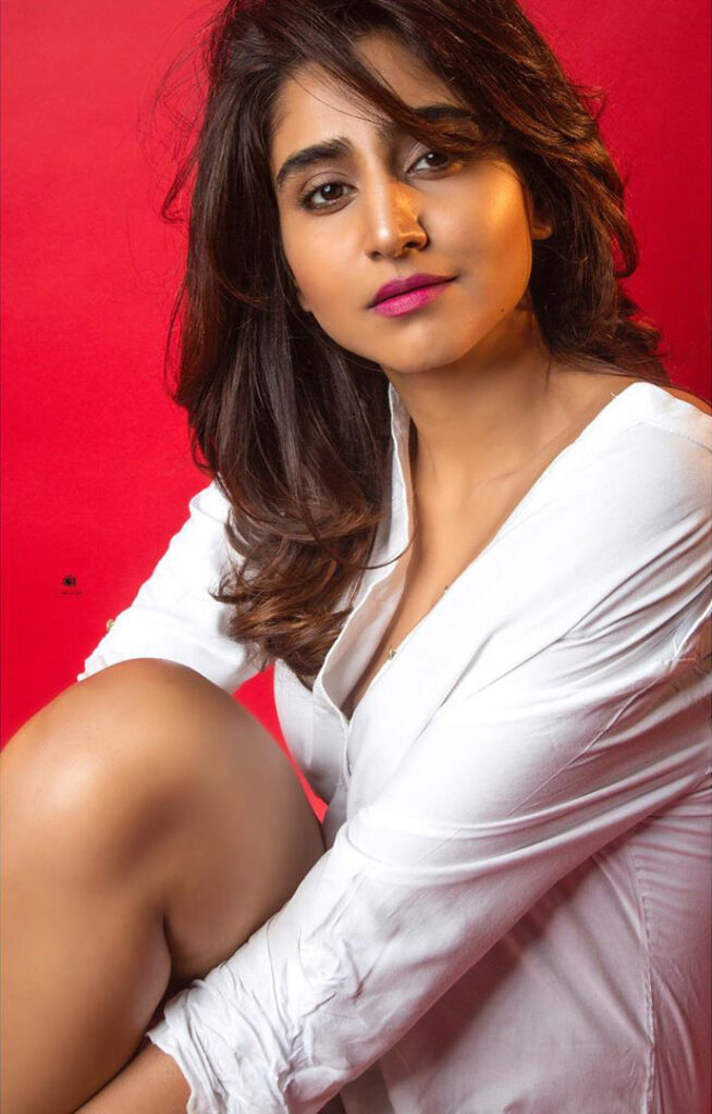 Varshini Sounderajan 13