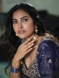 Divi Vadthya