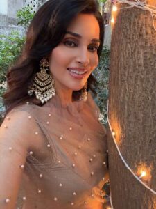 Flora Saini