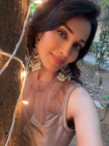 Flora Saini