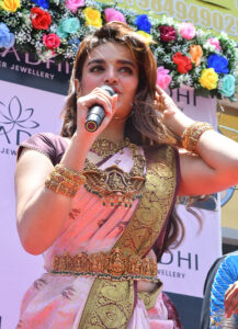 Nidhi Agarwal 7